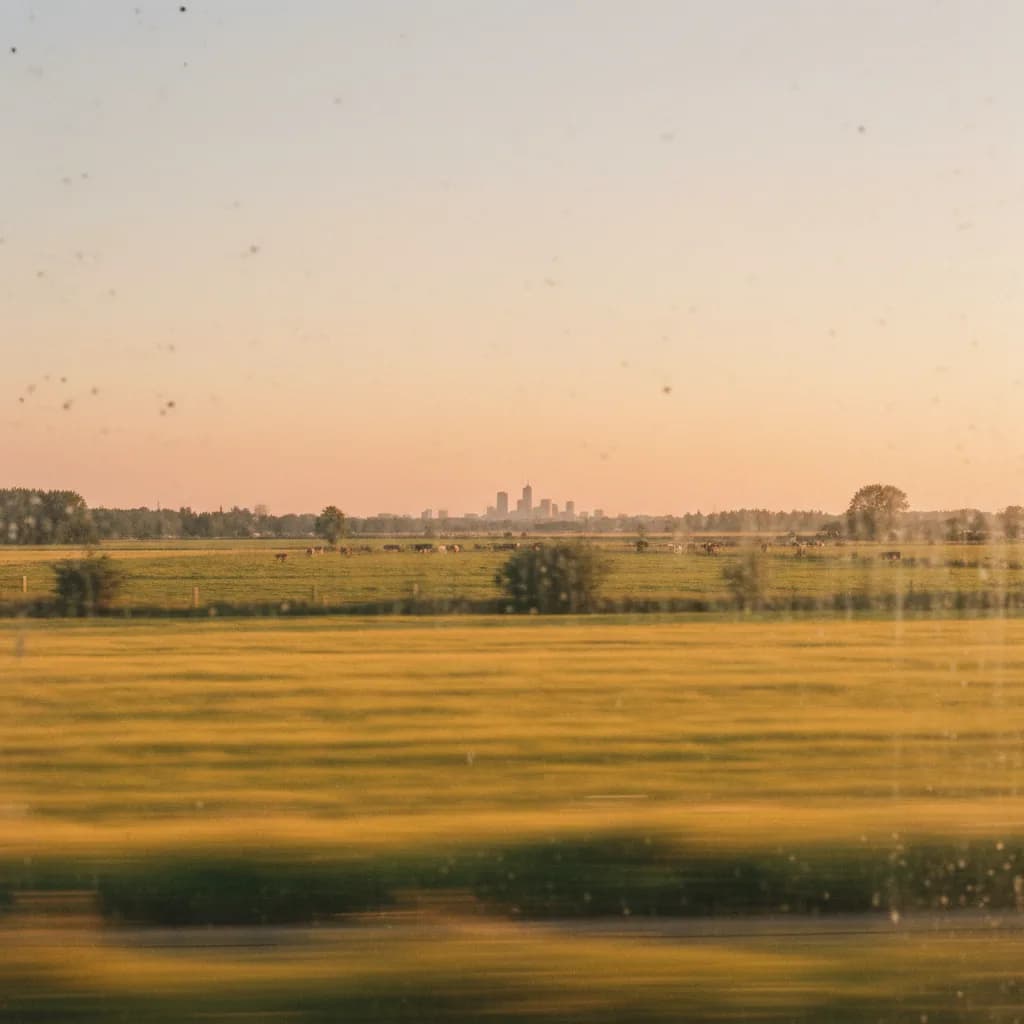 Regional Australia vs City Living: Immigration Benefits, Costs and Lifestyle